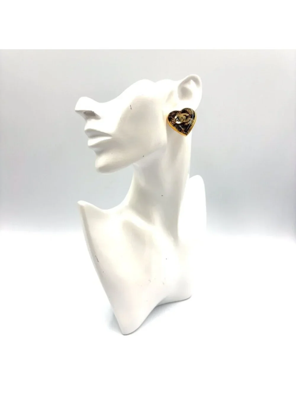 Chanel CC Logo Heart Motif Metal Resin Gold Earrings